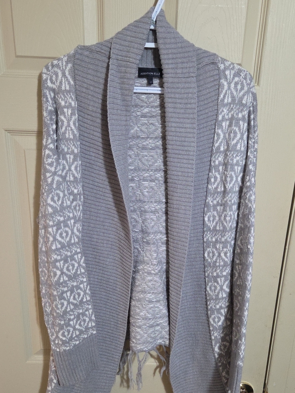 Addition Elle Light Gray and White Patterned Open-Front Cardigan